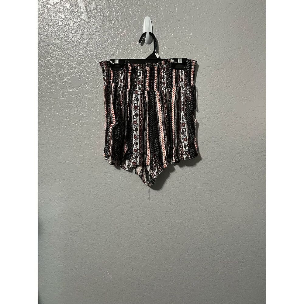 RUE 21 dress shorts Y2K style elastic waist flowy leg with pockets - XL